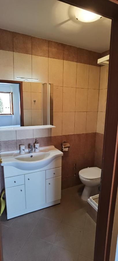 Apartmani Neva Supetar Exterior foto