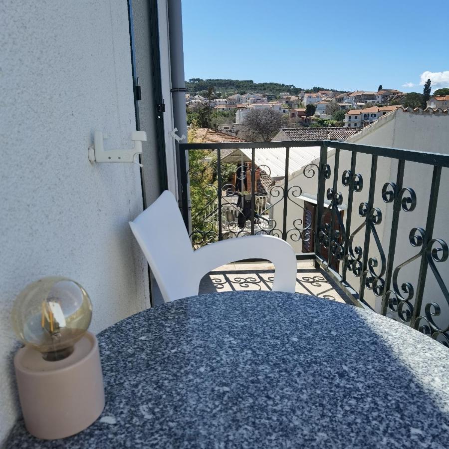 Apartmani Neva Supetar Exterior foto