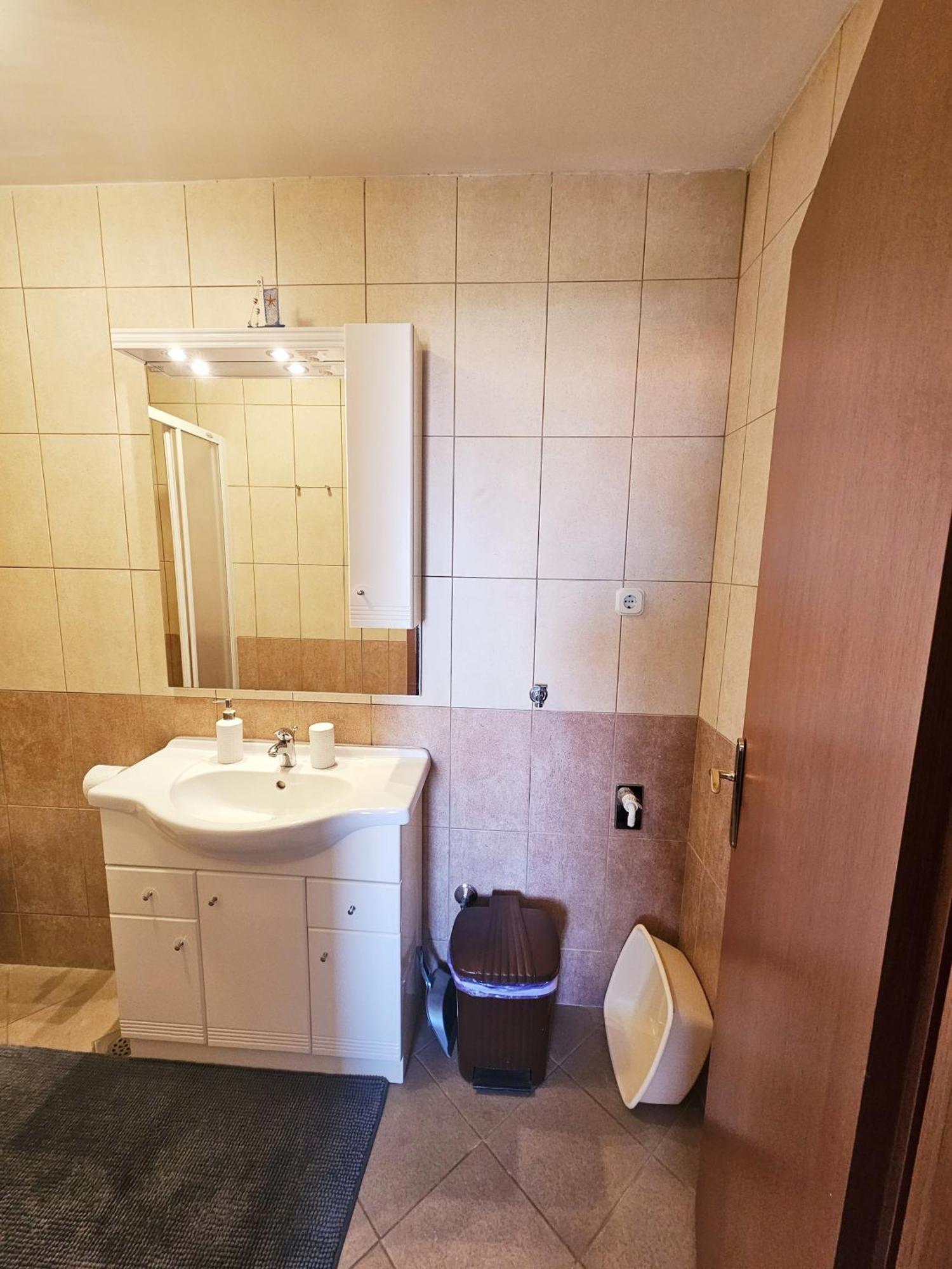 Apartmani Neva Supetar Exterior foto