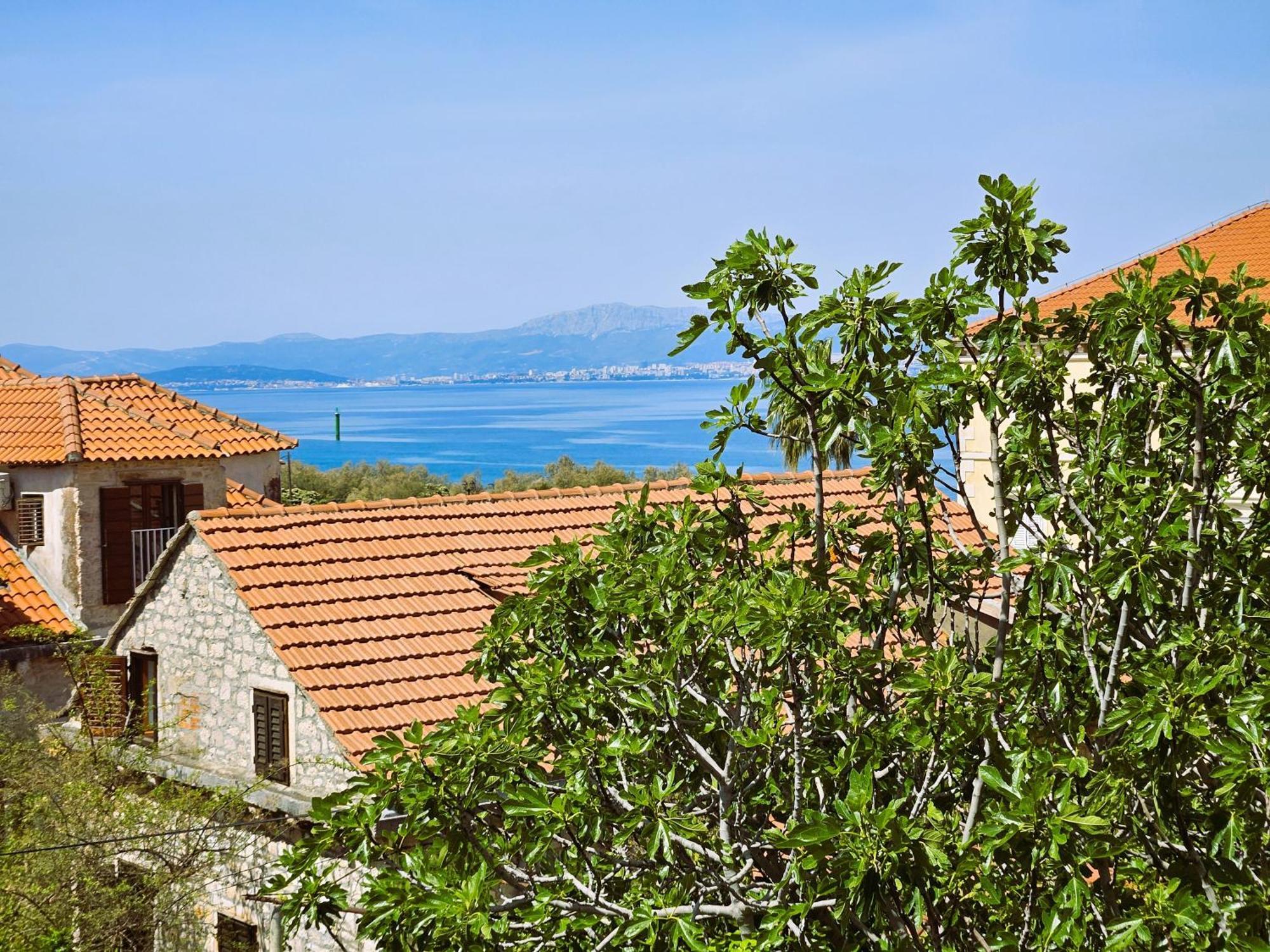 Apartmani Neva Supetar Exterior foto