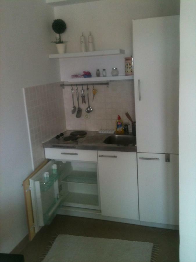 Apartmani Neva Supetar Exterior foto